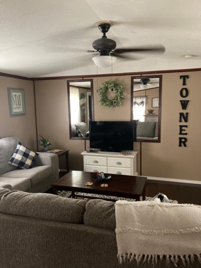 Convenient And Spacious Home In Stanton, Ky Bagian luar foto