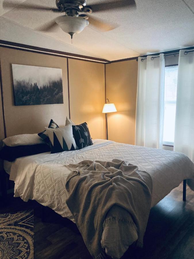 Convenient And Spacious Home In Stanton, Ky Bagian luar foto